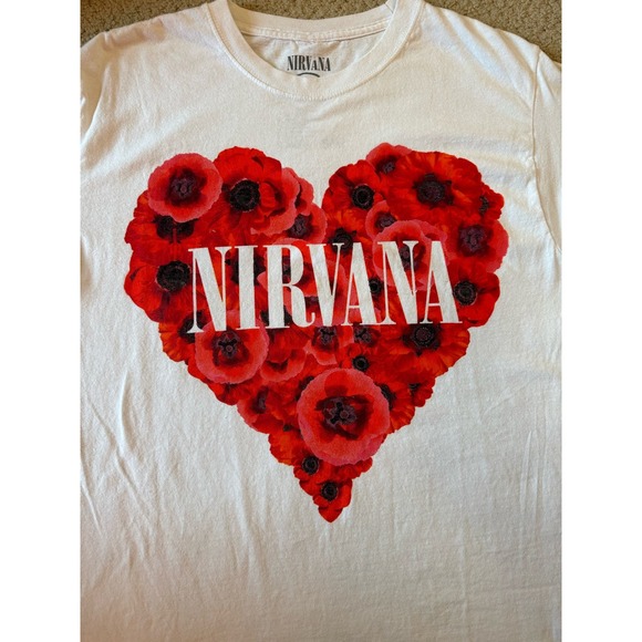 NWOT Forever 21 Nirvana Heart Graphic Tee - Picture 2 of 4